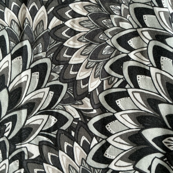 Prana Solana Black and Grey Geometric Dress - Picture 4 of 7